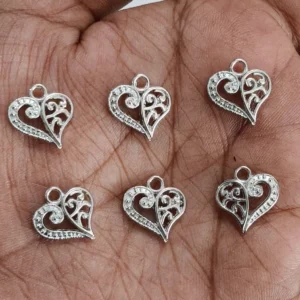 Silver Metal Heart
(5 Piece)