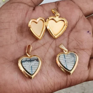 Open Black Love Heart
(1 Piece)