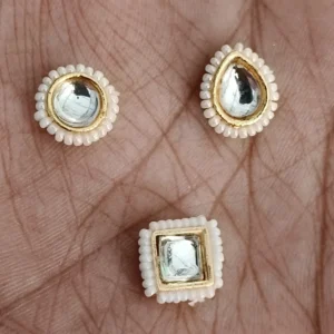White Kundan
(1 Piece)