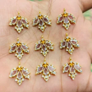 Ad Leaf Pendant 
(1 Piece)