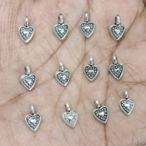 Small Heart Metal
(10 Piece)