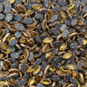 Colour Eye Glossy 
kundan(10g)