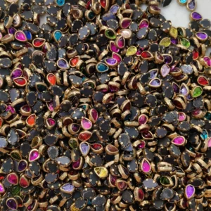 *Multicolour Glossy Kundan
(10g)